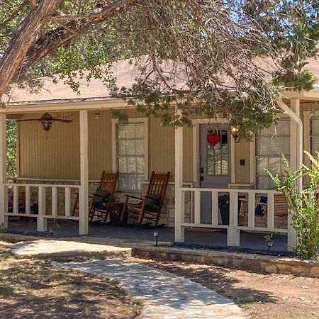 Meadow Creek Cottage Wimberley Exterior photo